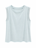 Top con tachuelas